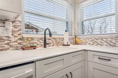 755 Jane St, Pittsburgh, PA 15239 photo 6