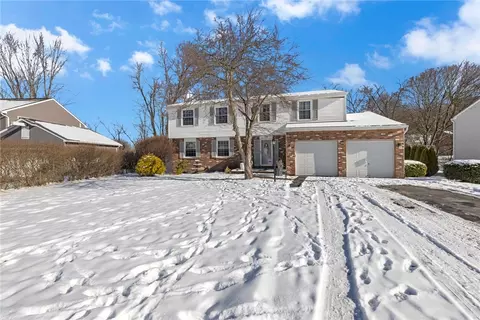 119 Briarwood Ln, Cranberry Township, PA 16066