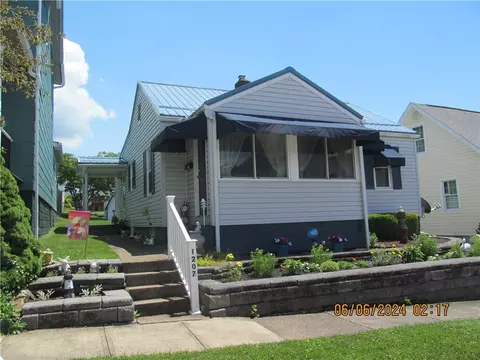 1207 Poplar St, Greensburg, PA 15601