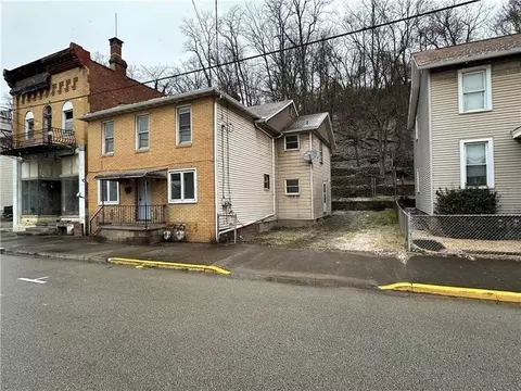 403 Main St, Belle Vernon, PA 15012