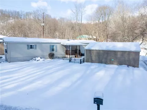 476 Blockhouse Run Rd, New Brighton, PA 15066