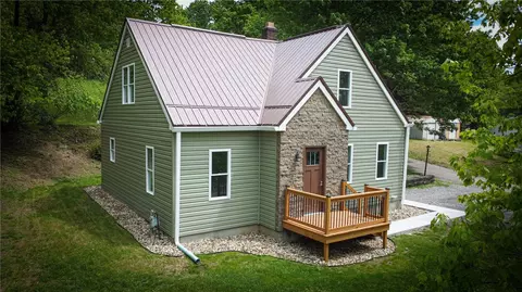 119 Forrest St, Petrolia, PA 16050
