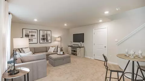 112 Affinity Dr, Harmony, PA 16037 photo 3