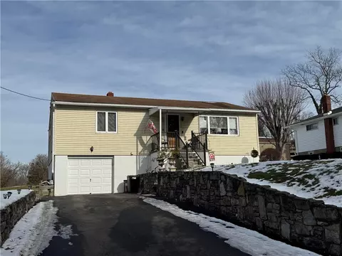 184 Old Walnut Hill Rd, Uniontown, PA 15401