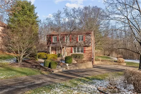 487 Sylvania Dr, Mcmurray, PA 15317