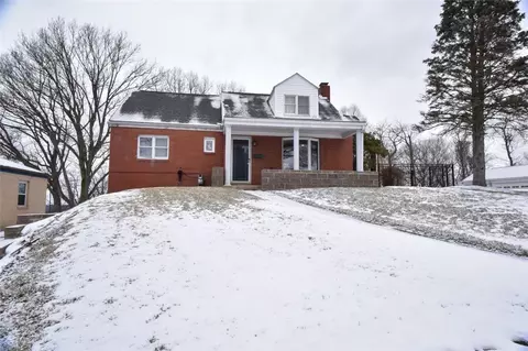 1275 Solar Dr, Ambridge, PA 15003