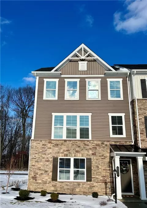 332 Caledonia Pl, Cranberry Township, PA 16066