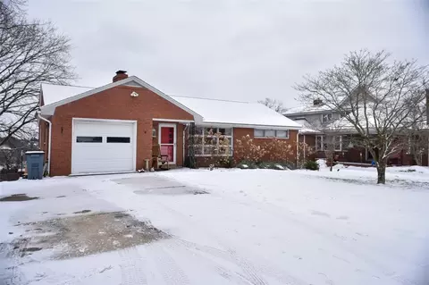 878 Ridge Rd, Ambridge, PA 15003