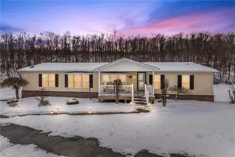640 Lakeview Dr, Washington, PA 15301