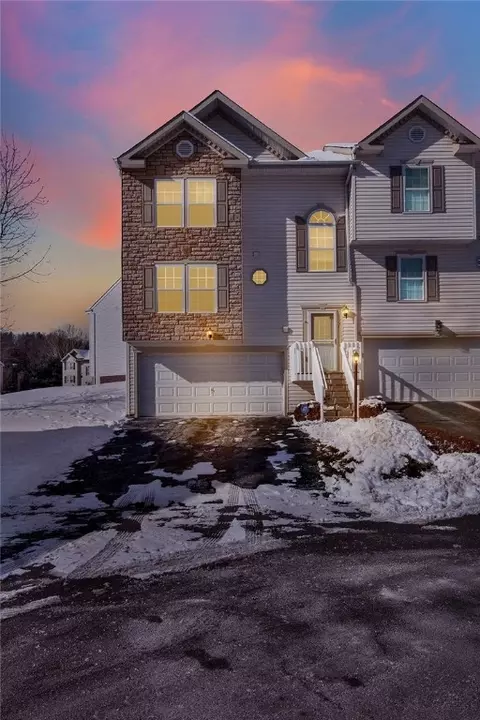 134 Manor View Dr, Manor, PA 15665
