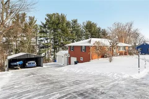 207 Floral Hill Dr, Washington, PA 15301