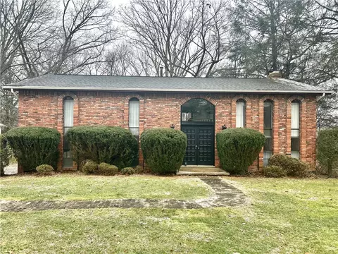3529 Mayer Dr, Murrysville, PA 15668