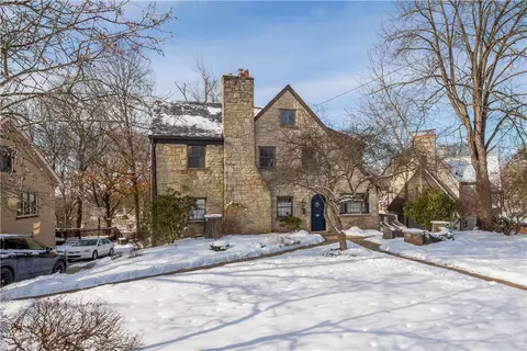 40 Longuevue Dr, Pittsburgh, PA 15228