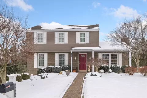 1346 Snee Dr, Pittsburgh, PA 15236