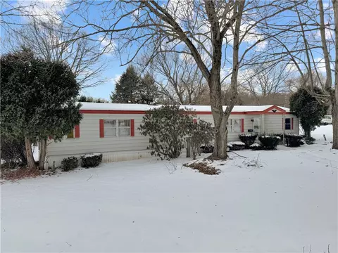 2010 Stanton Ave, New Castle, PA 16101