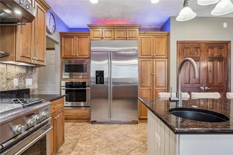 12446 Carmichael Cir, Irwin, PA 15642 photo 9