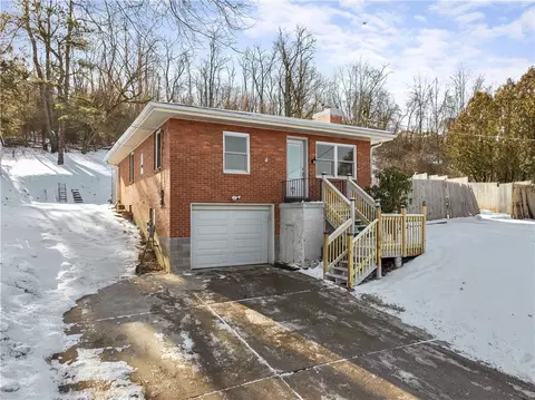120 Galley Rd, Canonsburg, PA 15317