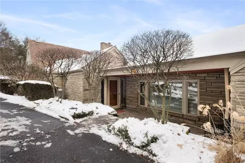6834 Linden Ln, Pittsburgh, PA 15208