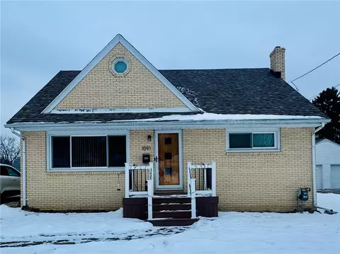 1091 Hadley Dr, Sharon, PA 16146