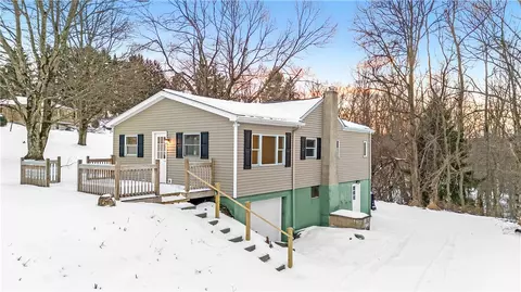 428 Mars Rd, Mars, PA 16046