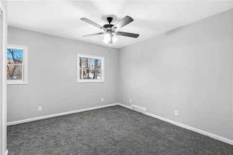 Bedroom - 428 Mars Rd, Mars, PA 16046 photo 6 of 7