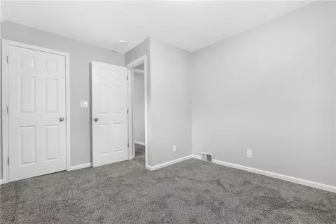 Bedroom - 428 Mars Rd, Mars, PA 16046 photo 5 of 7