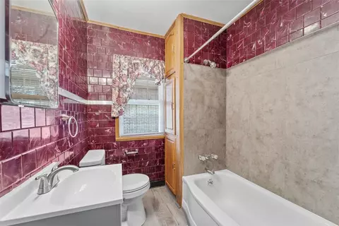 308 Beech St, Vandergrift, PA 15690 photo 17
