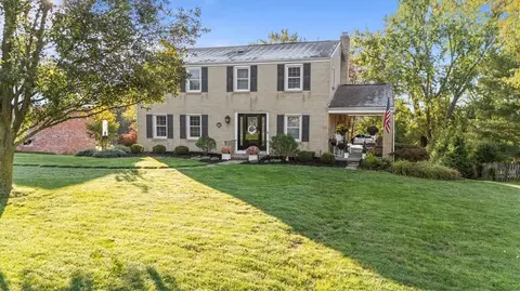 2540 Matterhorn Dr, Wexford, PA 15090