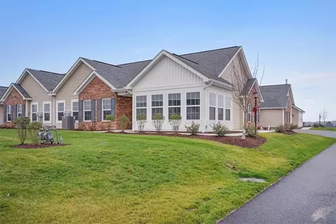 1112 Forest Oaks Dr, Butler, PA 16001