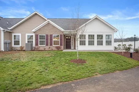 1272 Sandy Ridge Dr, Sarver, PA 16055