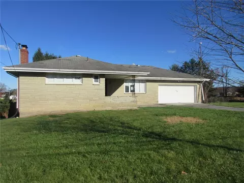 28 Single St, Carmichaels, PA 15320