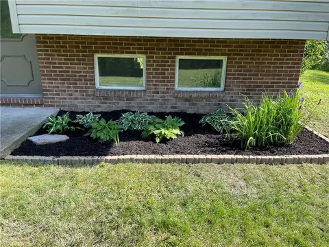 Exterior - 1022 Monaca Rd, Monaca, PA 15061 photo 7 of 8