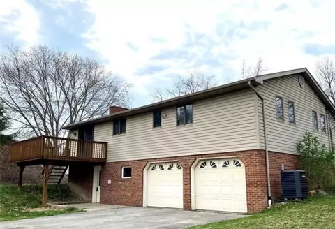 Exterior - 1022 Monaca Rd, Monaca, PA 15061 photo 3 of 8