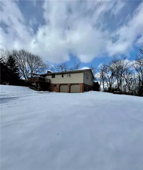 Exterior - 1022 Monaca Rd, Monaca, PA 15061 photo 4 of 8