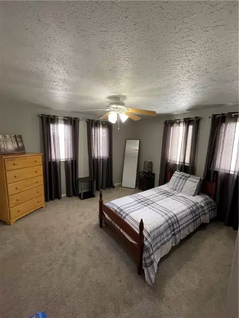 Bedroom - 1022 Monaca Rd, Monaca, PA 15061 photo 4 of 5