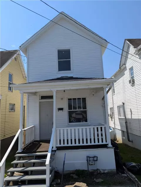 14 Second Ave, Point Marion, PA 15474