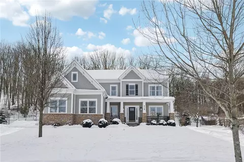 415 Hidden Meadow Dr, Cranberry Township, PA 16066