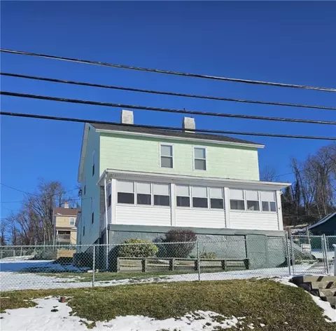 455 Walnut Hill Rd, Uniontown, PA 15401