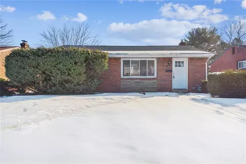 475 Dennison Dr, West Mifflin, PA 15122