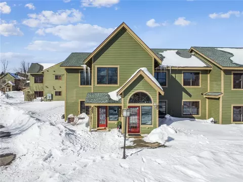 5143 Summit Pl, Hidden Valley, PA 15502