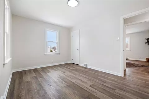 243 Eastern Dr, New Kensington, PA 15068 photo 13