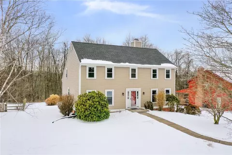 1507 King Charles Dr, Pittsburgh, PA 15237