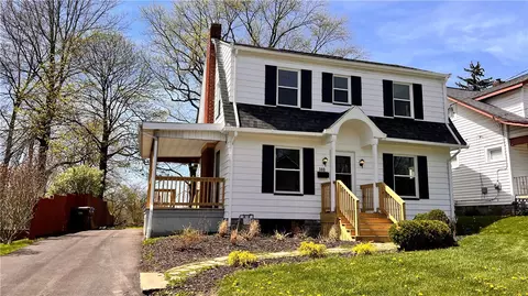 380 Spencer Ave, Sharon, PA 16146