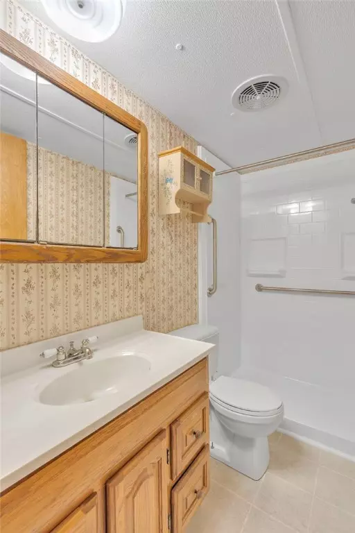 390 State Route 168, Darlington, PA 16115 | MLS# 1686477 | 22 Photos ...