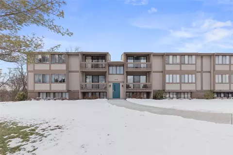 325 Ridge Point Cir #21, Bridgeville, PA 15017
