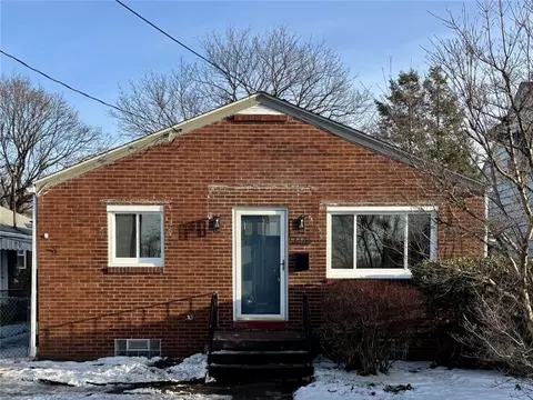 2214 Adams St, Natrona Heights, PA 15065