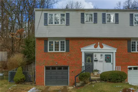 582 Broadhead Ave, Pittsburgh, PA 15205