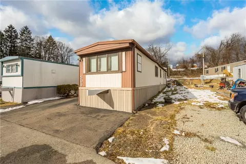 504 Will Ln, Pittsburgh, PA 15236 photo 3