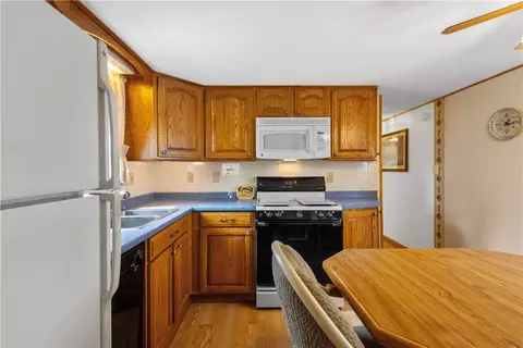 504 Will Ln, Pittsburgh, PA 15236 photo 10