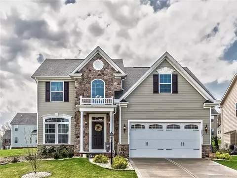 203 Ledge Rock Ln, Mars, PA 16046